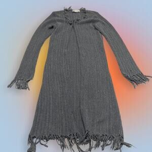 KNIT AVENUE Women’s Medium Gray Long Sweater